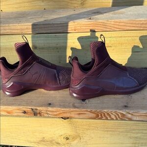 Puma Men's Maroon Slip-On Sneakers